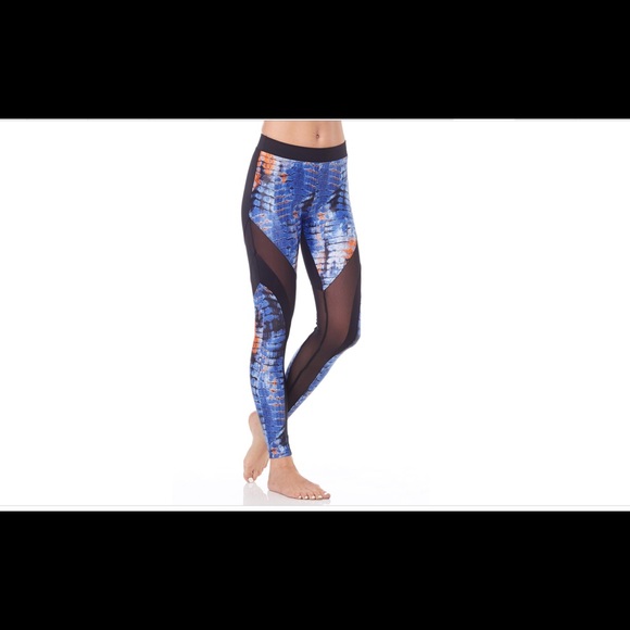 Koral Pants - Koral activewear legging.